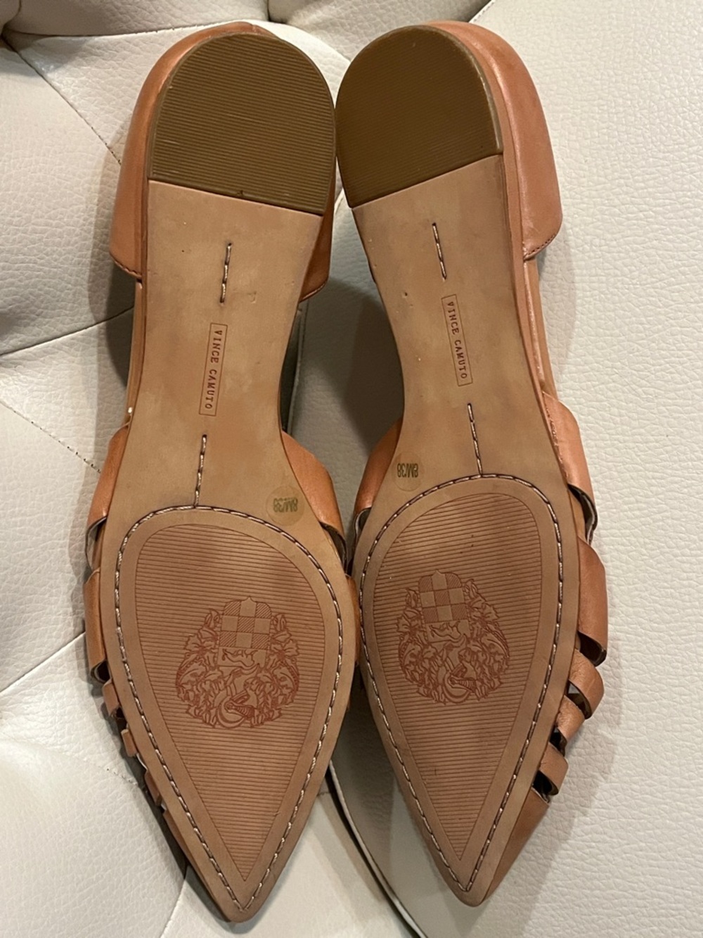 Vince Camuto Women's Tan Leather Pointed D'Orsay Flats Size 8 - Picture 10 of 11